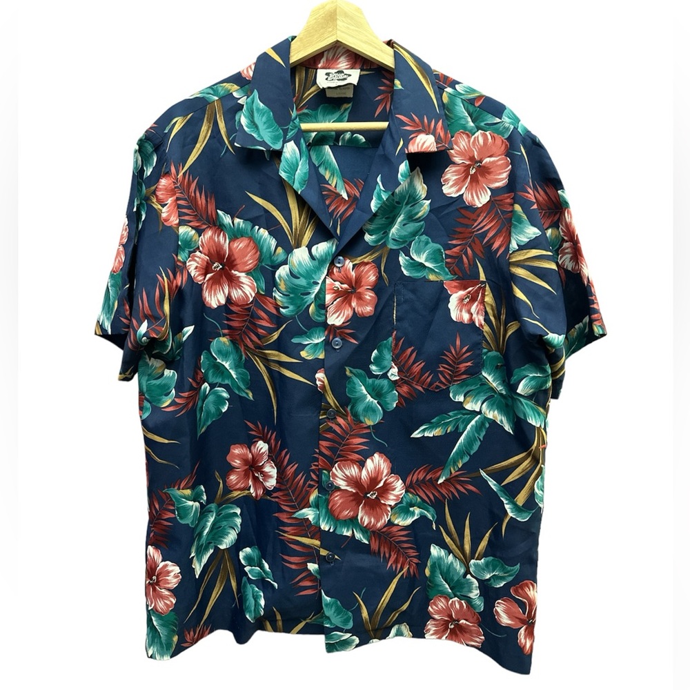 Hilo Hattie Short Sleeve Button Up in Blue Red Hibiscus